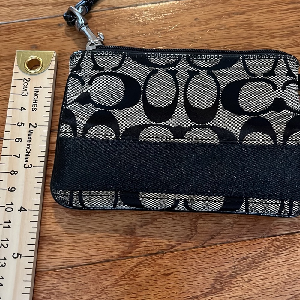 ☀️Coach Wristlet - Picture 5 of 7